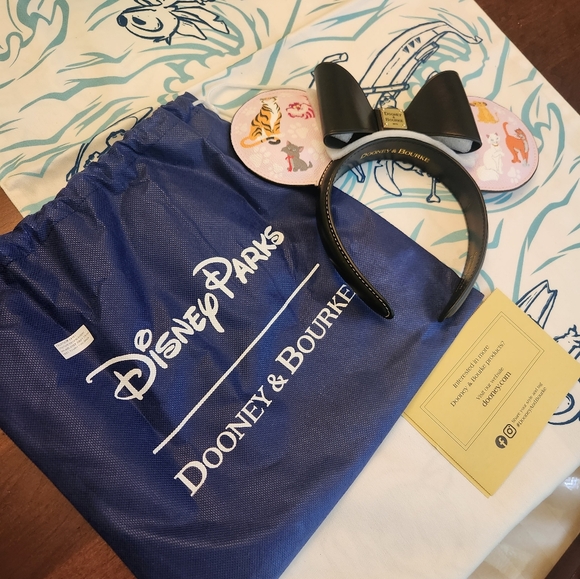 Disney Dooney and Bourke Cats Headband Ears💕 - Picture 1 of 6